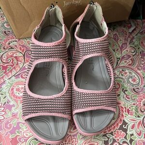 JBU sport Margo Pink Sport Sandals with Adjustable Straps